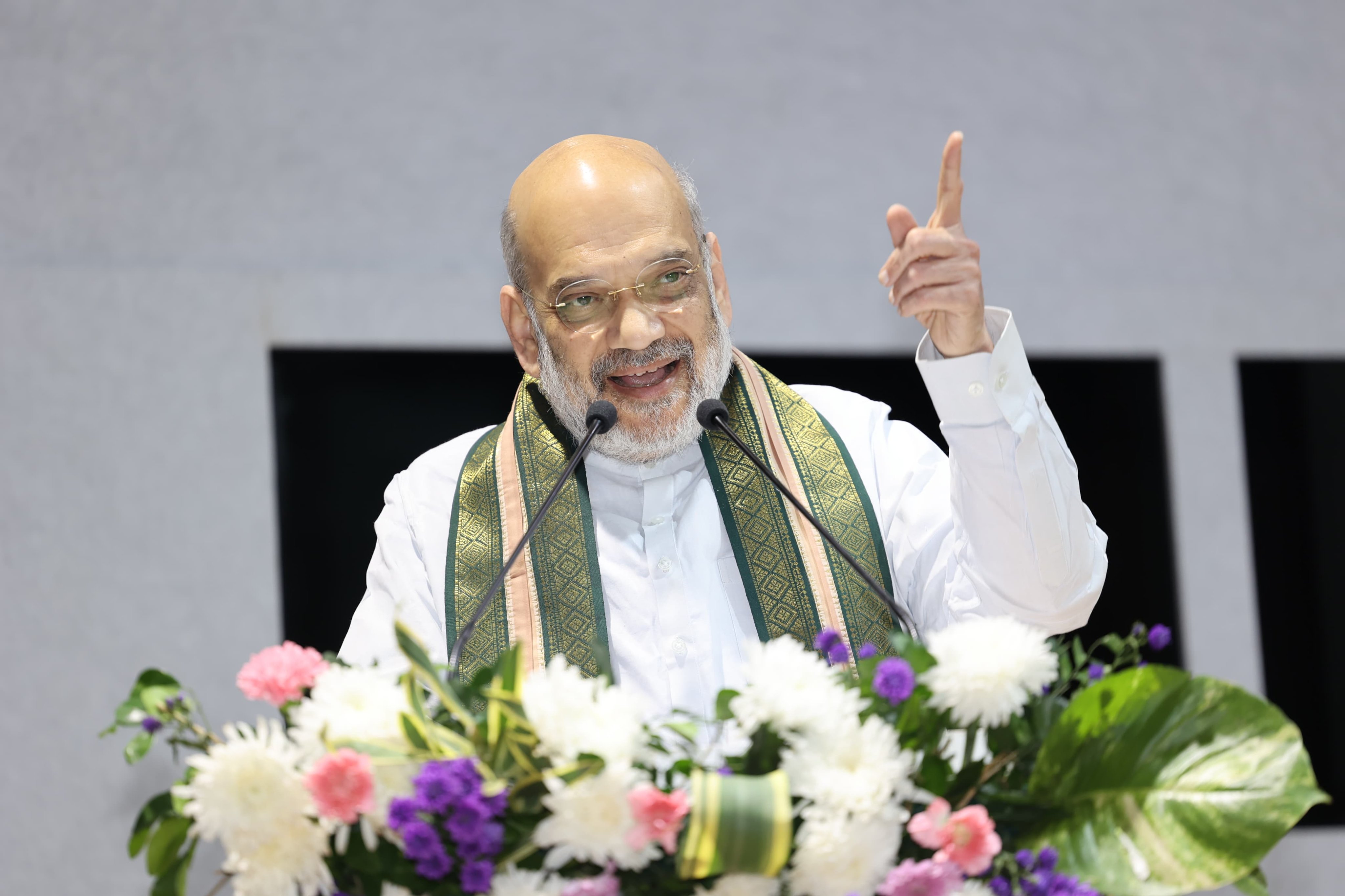 અમિતભાઈ શાહે ગાંધીનગરથી વર્ચ્યુઅલી શિલાન્યાસ કર્યો અમિતભાઈ શાહે ગાંધીનગરથી વર્ચ્યુઅલી શિલાન્યાસ કર્યો